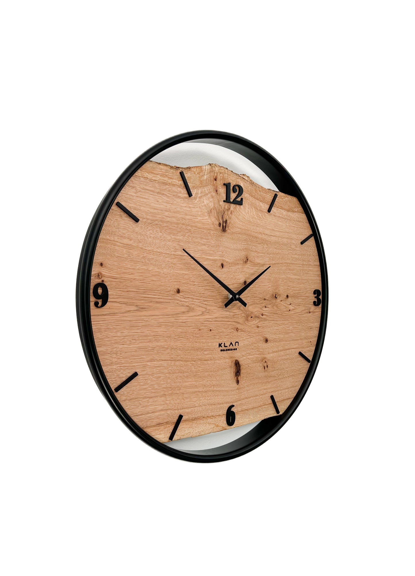 Wanduhr 45 cm aus Eiche mit Edelstahlring – Handgefertigte Designer Holzuhr No 567