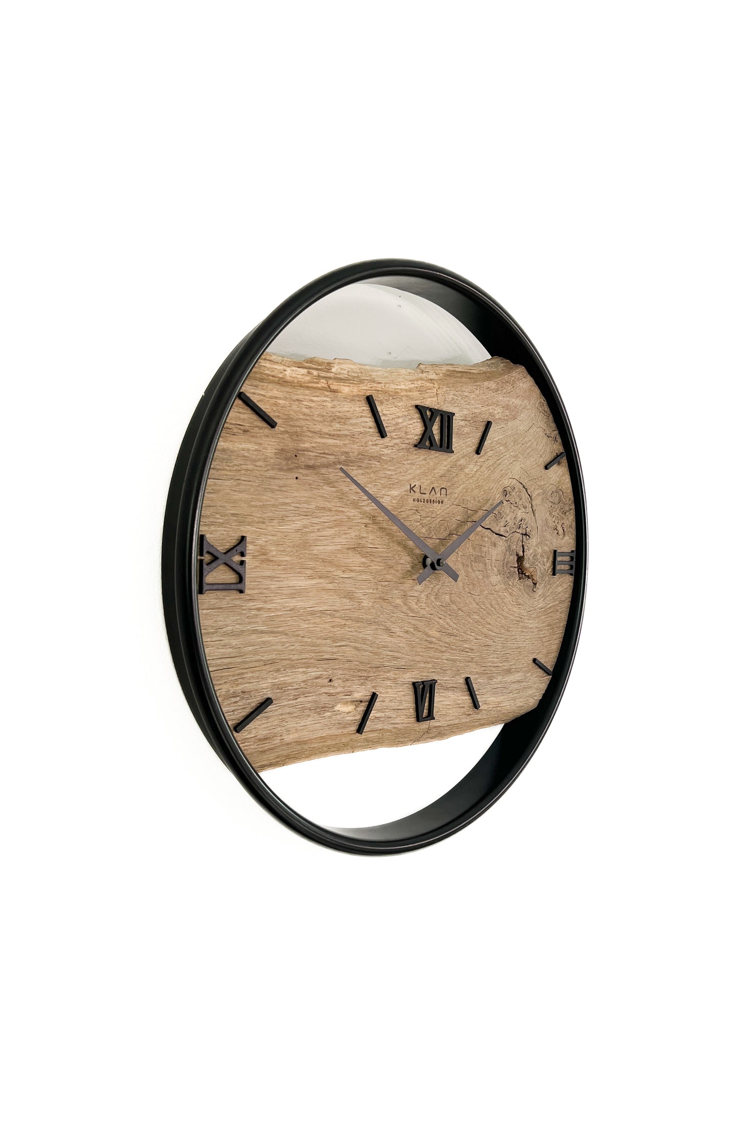 Wanduhr aus Altholz NO 507 40cm
