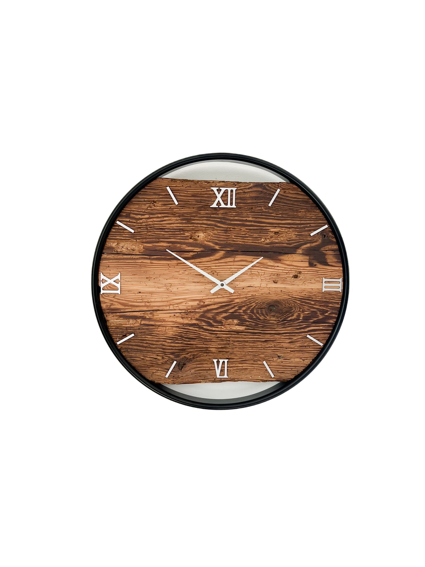 Wanduhr aus Altholz NO 477 45cm