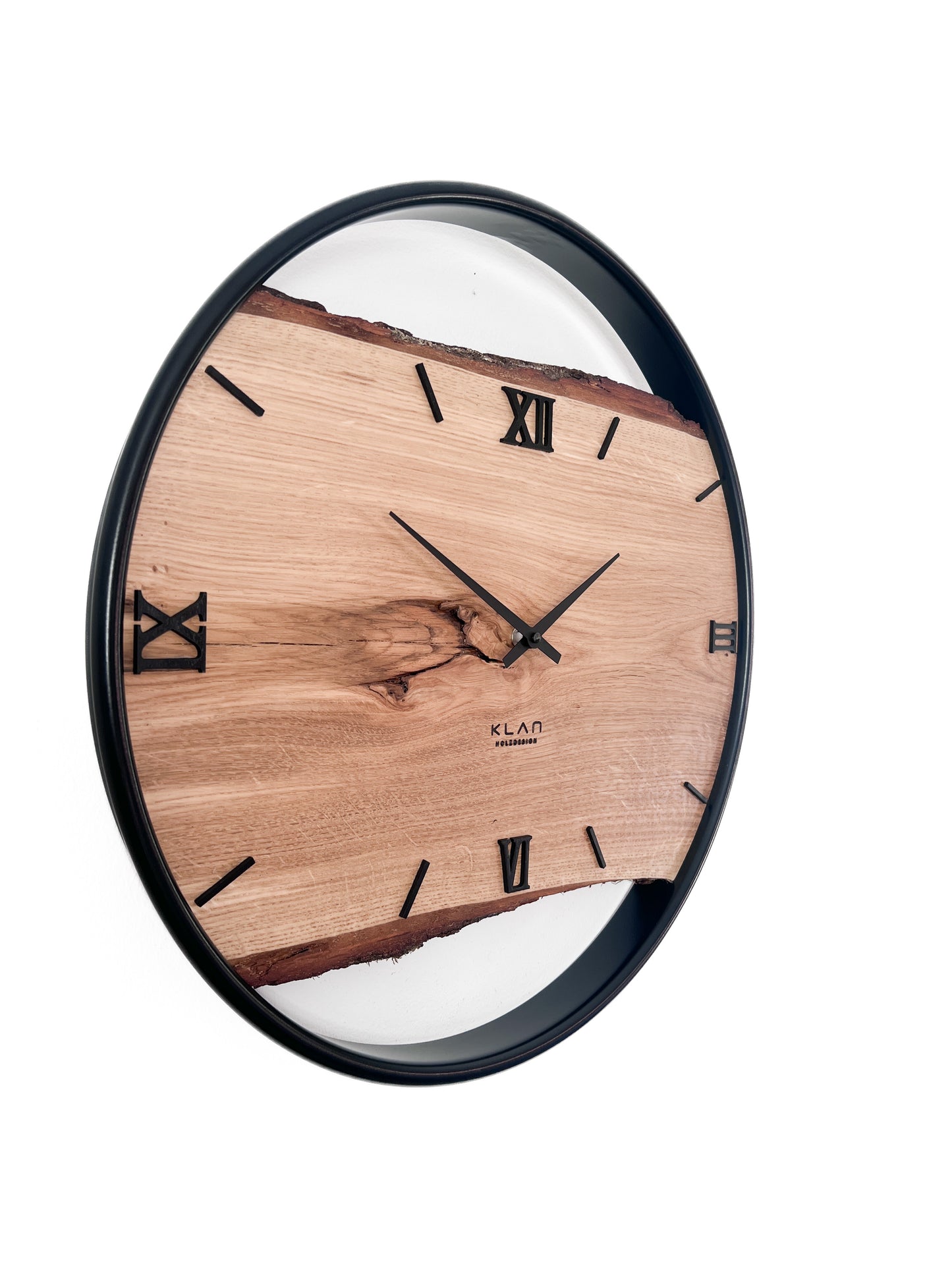 Wanduhr 45 cm Eiche mit Livekante & Edelstahlring – Handgefertigte Designer Holzuhr NO 560