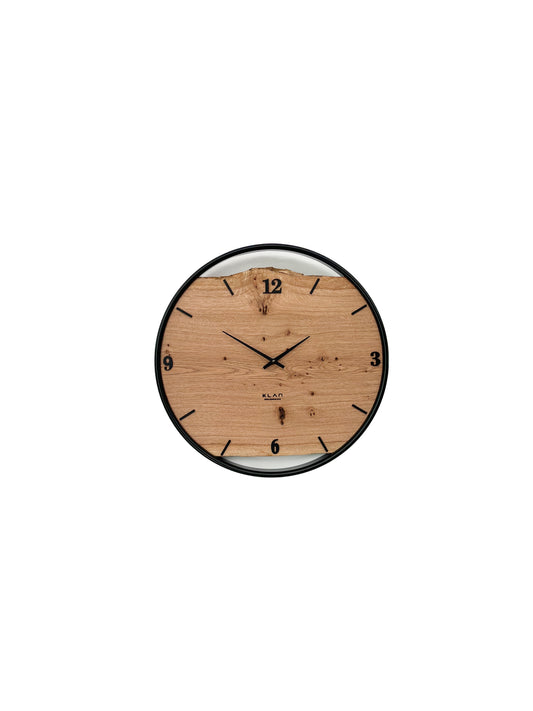 Wanduhr 45 cm aus Eiche mit Edelstahlring – Handgefertigte Designer Holzuhr No 567