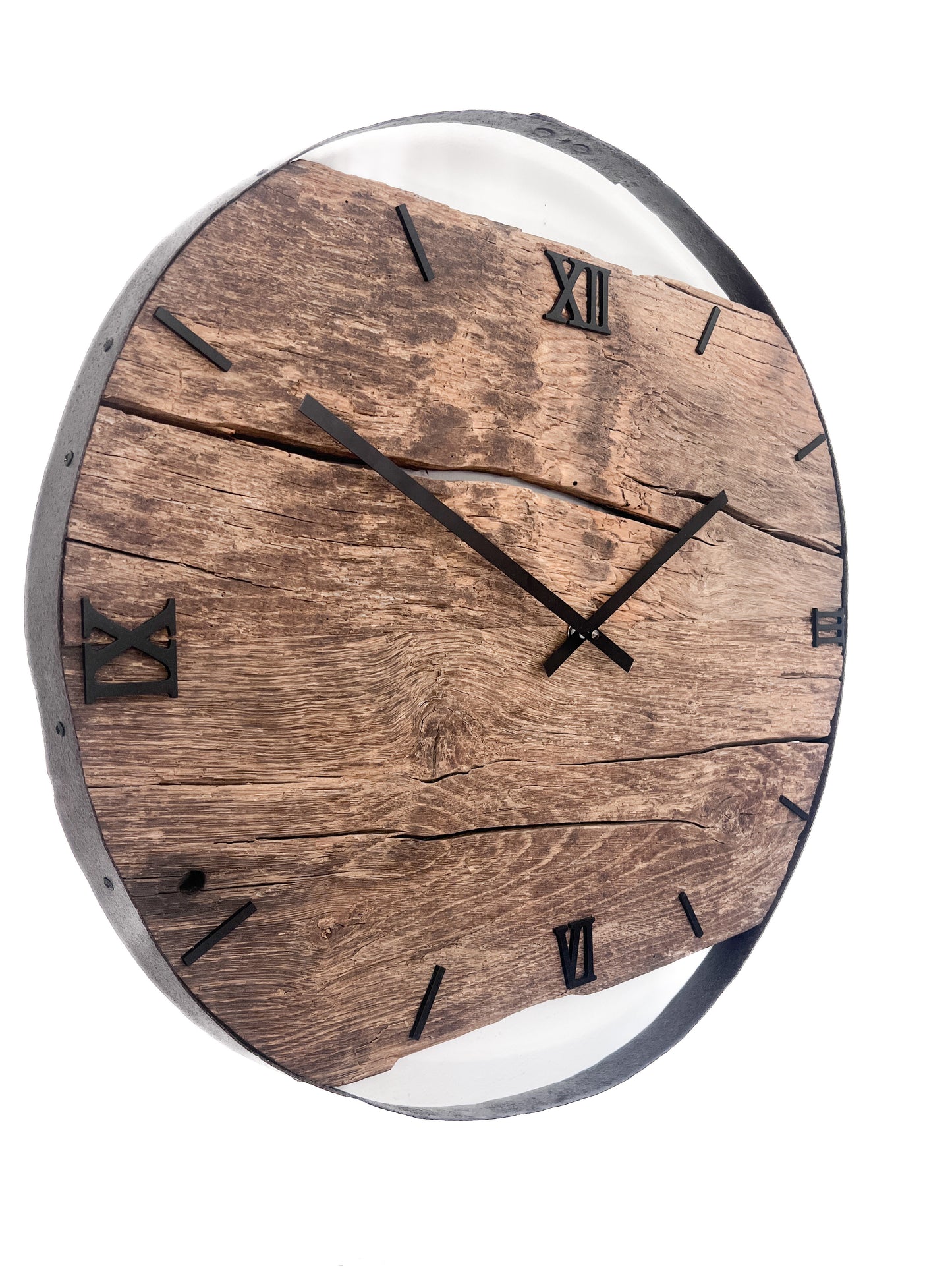 Wanduhr XXL 69 cm aus Altholz Eiche im Weinfassring Rostoptik – Handgefertigte Designer Holzuhr No 570