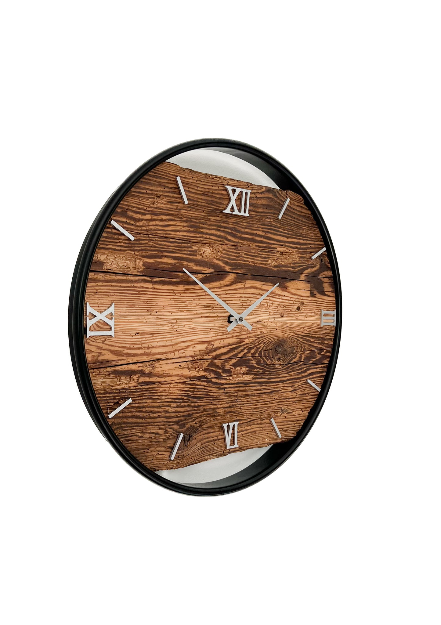 Wanduhr aus Altholz NO 477 45cm