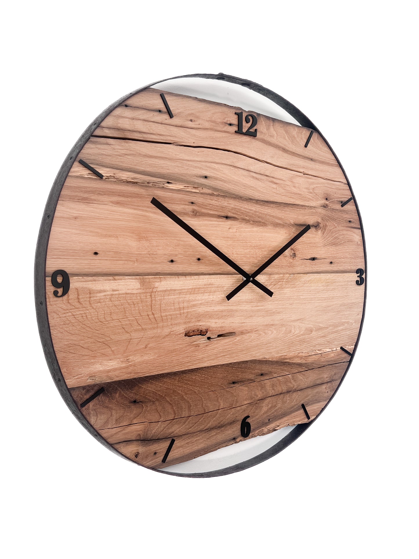 Wanduhr XXL 74 cm aus Altholz Eiche im Fassring – Rustikale Designer Holzuhr handgefertigt NO 564
