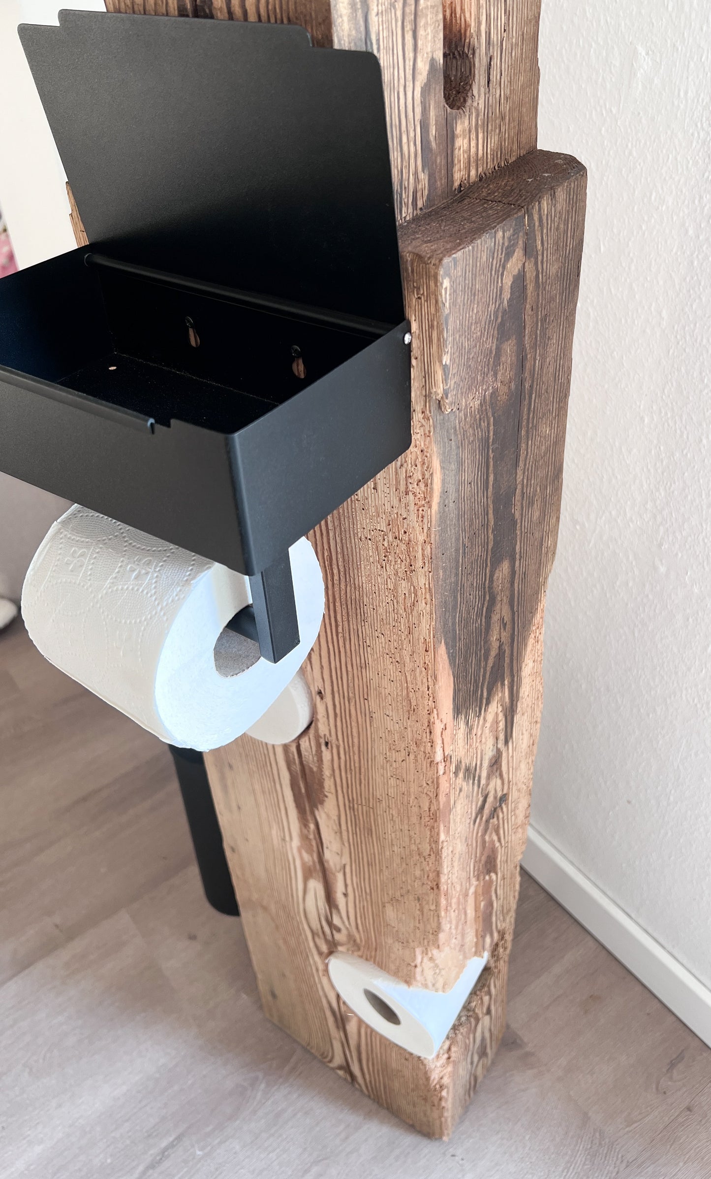 Toilettenpapierhalter aus massiver Fichte – Blitzstruktur – ca. 104 × 35 cm