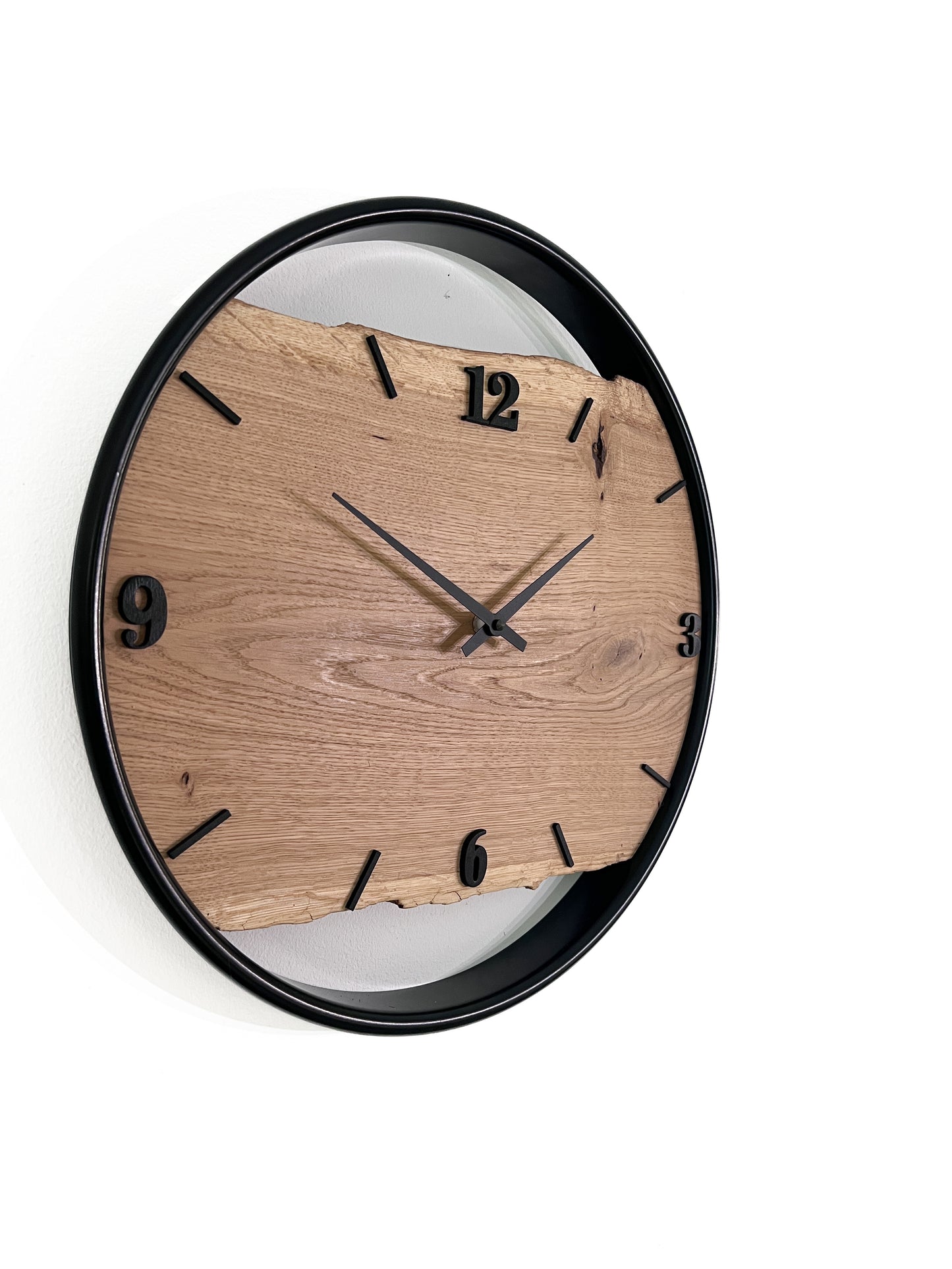 Wanduhr aus Holz/Eiche NO 541  40cm